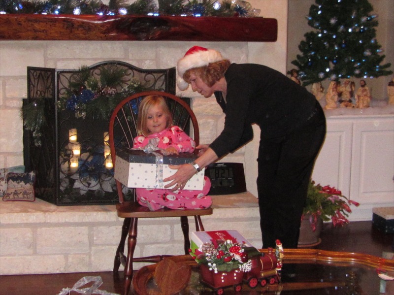 2013-12-23 21-27-12 Hildebrand Christmas.jpg